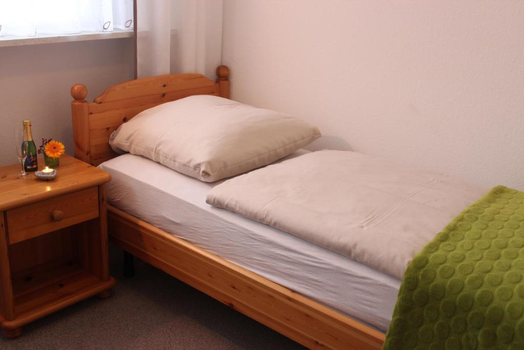 Hotel Gasthaus Zur Linde Glottertal Pokoj fotografie